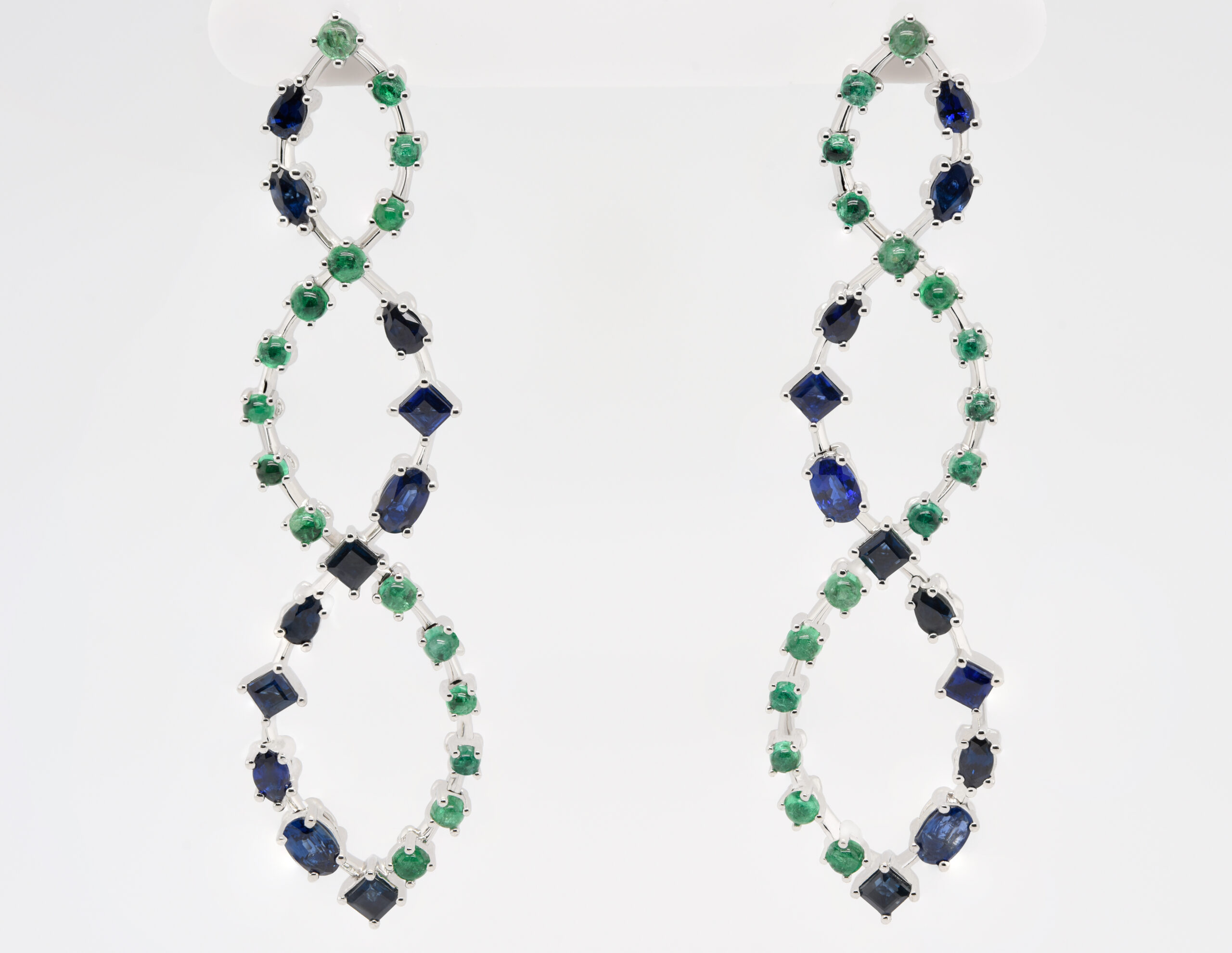 Verum Fluctus Platinum Earrings