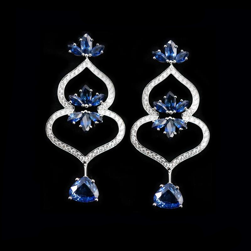 Double Flower Spades Earrings