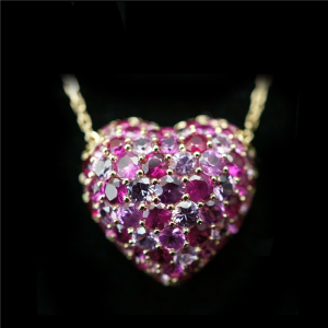 Rosea Sapphirus Cor Pendant