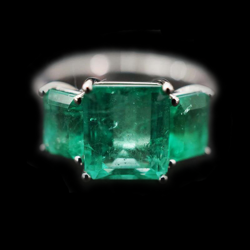 Tribus Emerald Ring